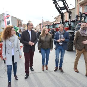 El Portavoz de Cs en Castilla y León visita la Feria del Caballo en el municipio segoviano de Fuentepelayo acompañado de cargos públicos de la provincia
