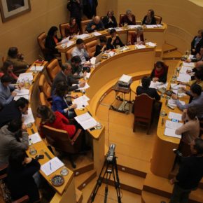 Ciudadanos reprocha a los conservadores que impidan investigar el CAT y Segovia 2