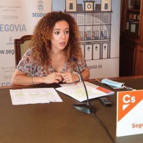 Ciudadanos critica que el equipo de gobierno “deje tiradas a siete trabajadoras del parking de Ezequiel González”