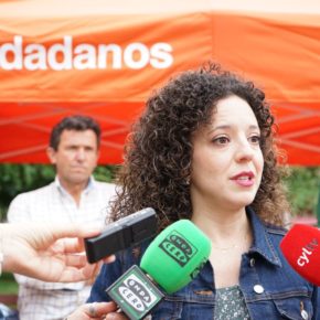 Noemí Otero (CS) presenta las acciones que desarrollará en los barrios de la ciudad, barrios incorporados y Revenga durante la campaña electoral